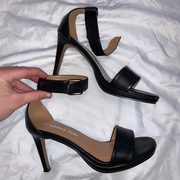 Black Ankle strap heel - Picture 2 of 2